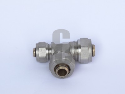 Адаптор троен ф16х20х20                                                                                                                                                                                                                                                                                     